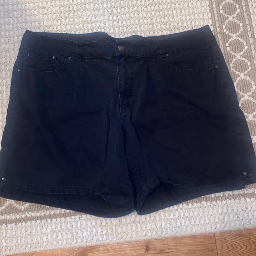 🌶️🌶️🌶️ Venezia Women’s Shorts